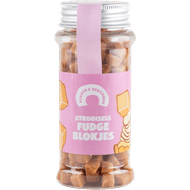 Bakken en versieren Karamelblokjes Foto van Bakken en versieren Karamelblokjes