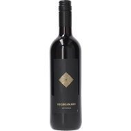 Twee Kippen Negroamaro igt puglia Foto van Twee Kippen Negroamaro igt puglia