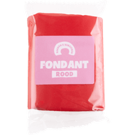 Foto van Bakken en versieren Rolfondant rood