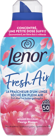 Foto van Lenor Wasverzachter fresh air bloesem 50wb