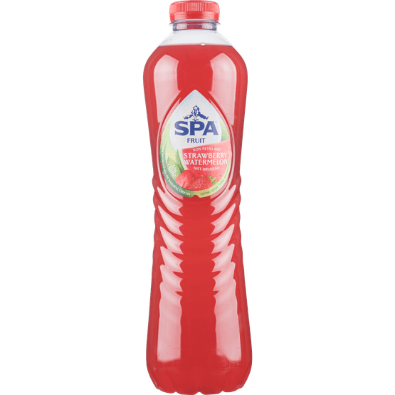 Foto van Spa Fruit still strawberry watermelon op witte achtergrond