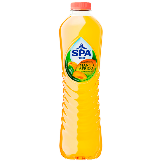 Foto van Spa Fruit still mango abricot op witte achtergrond