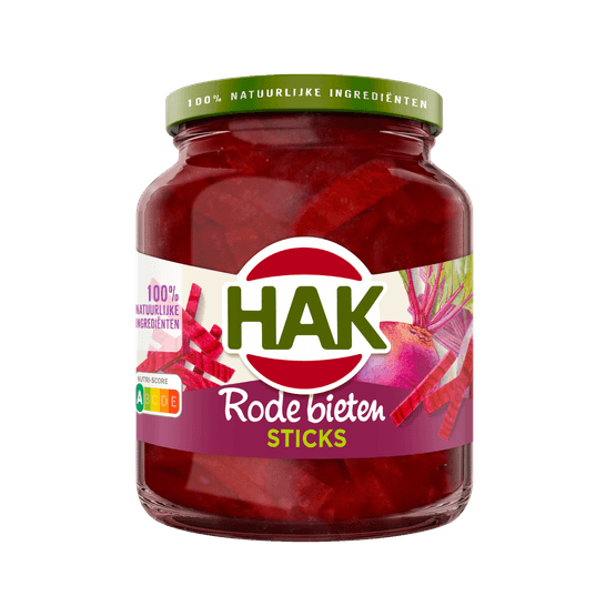 Foto van Hak Rode bieten sticks zoetzuur op witte achtergrond