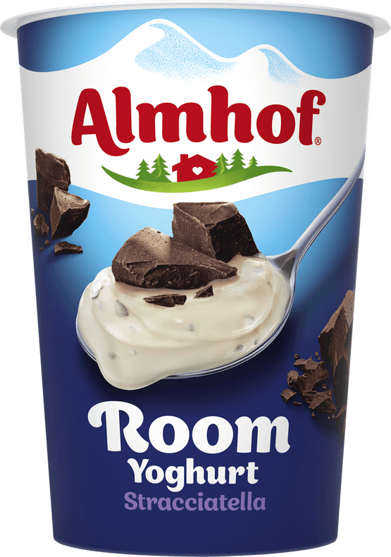 Foto van Almhof Roomyoghurt stracciatella op witte achtergrond