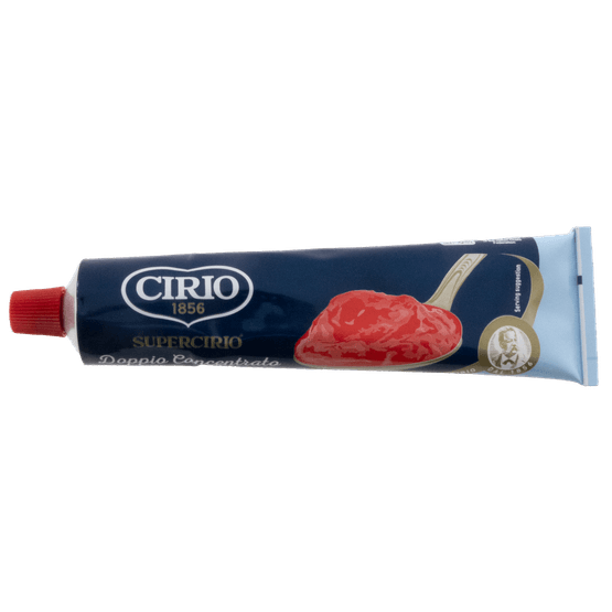 Foto van Cirio Tomatenpuree op witte achtergrond