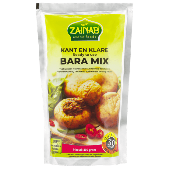 Foto van Zainab Baramix op witte achtergrond