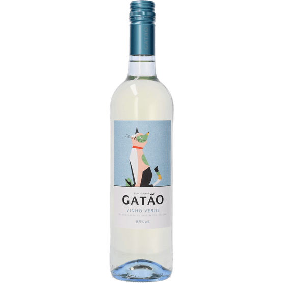 Foto van Gatao Vinho Verde op witte achtergrond