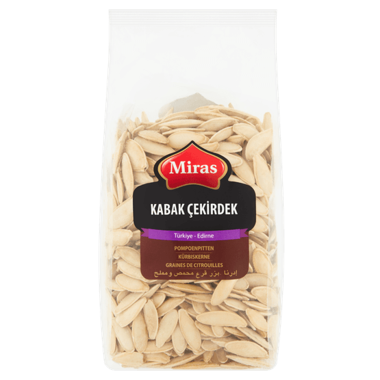 Foto van Miras Pompoenpitten op witte achtergrond