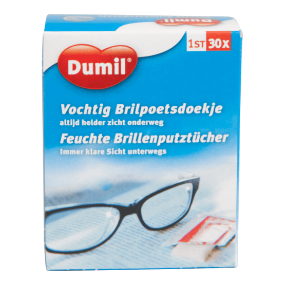 Foto van Dumil Vochtige brillendoekjes op witte achtergrond