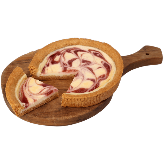 Foto van Vers afbak Raspberry cheesecake op witte achtergrond