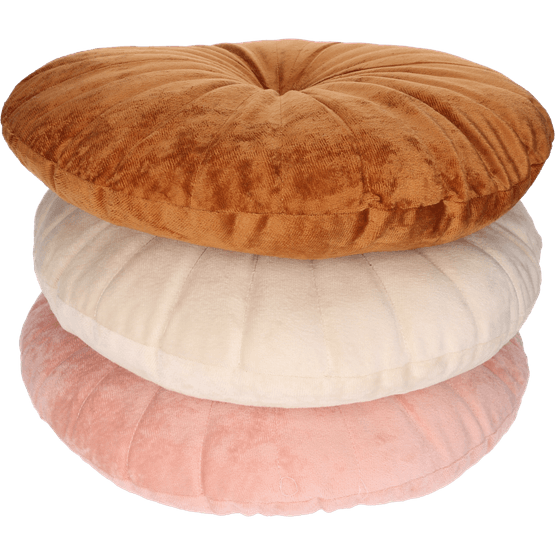 Foto van Luxe rond sierkussen op witte achtergrond