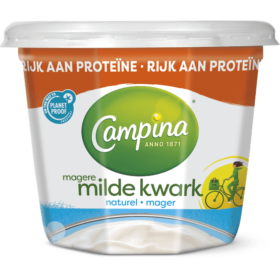 Foto van Campina Magere kwark naturel op witte achtergrond