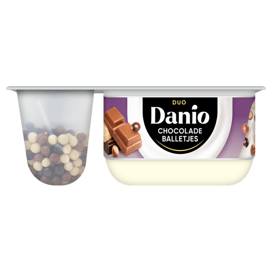 Foto van Danio Yoghurt duo chocolade balletjes op witte achtergrond