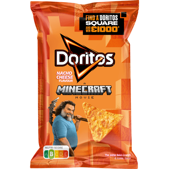 Foto van Doritos Tortilla chips nacho cheese op witte achtergrond