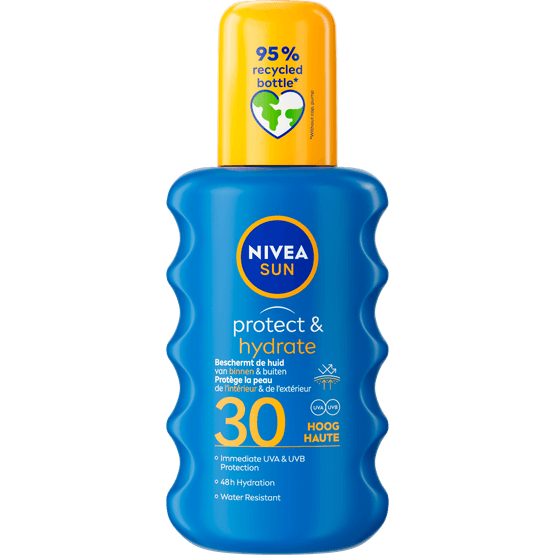 Foto van Nivea Sun spray factor 30 op witte achtergrond