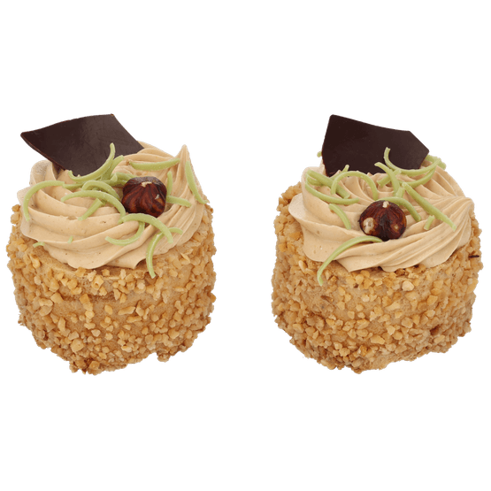 Foto van Hazelnoot cremegebakjes op witte achtergrond
