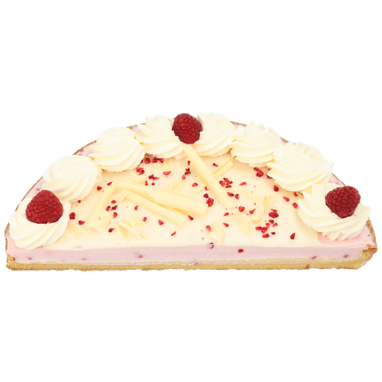 Foto van Vlaai half witte chocolade frambozen op witte achtergrond