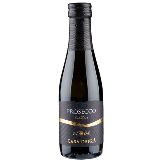 Foto van Casa Defra Prosecco frizzante op witte achtergrond