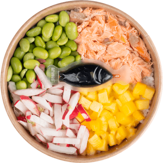 Foto van Fresh & easy Poke bowl zalm op witte achtergrond