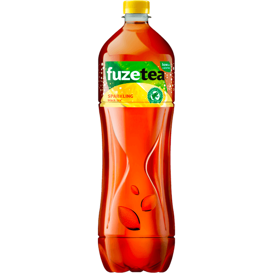 Foto van Fuze tea Sparkling black tea op witte achtergrond