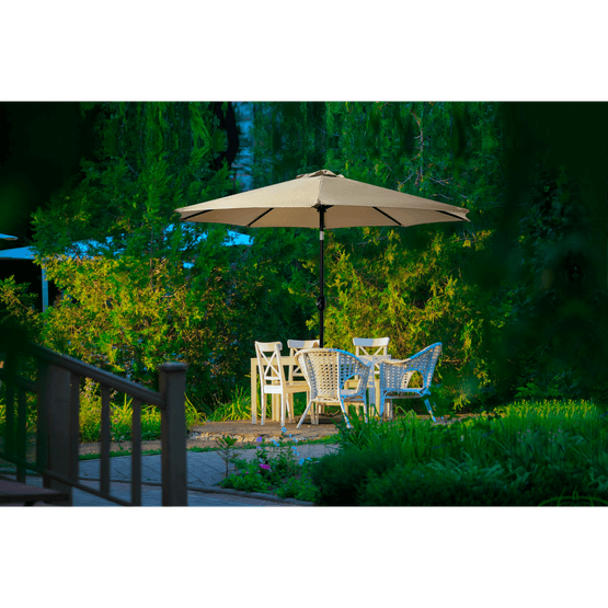 Foto van Luxe tuinparasol 2.5 meter taupe op witte achtergrond