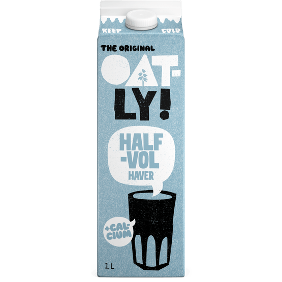 Foto van Oatly Verse halfvolle haverdrank op witte achtergrond
