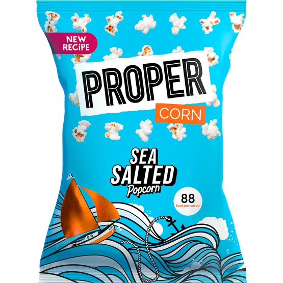 Foto van Proper Popcorn lighty sea salt op witte achtergrond