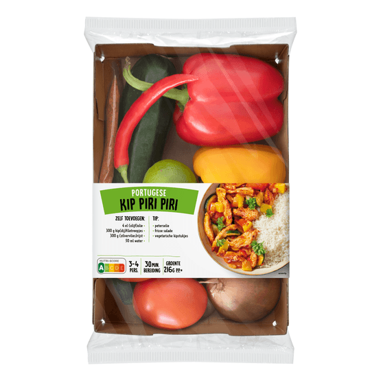 Foto van Verspakket kip piri piri op witte achtergrond