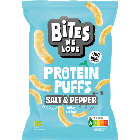 Foto van BitesWeLove Protein puffs salt & pepper op witte achtergrond