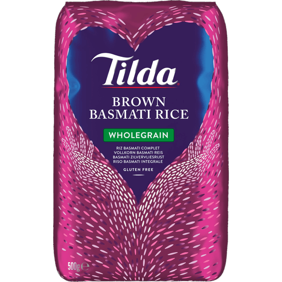 Foto van Tilda volkoren basmati rijst op witte achtergrond