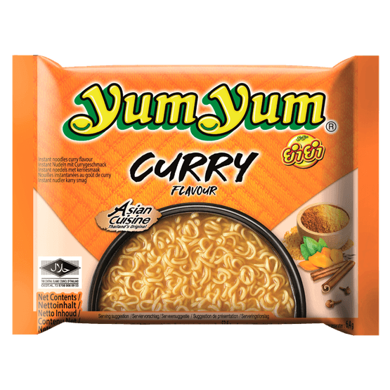 Foto van Yum Yum Noodles curry op witte achtergrond