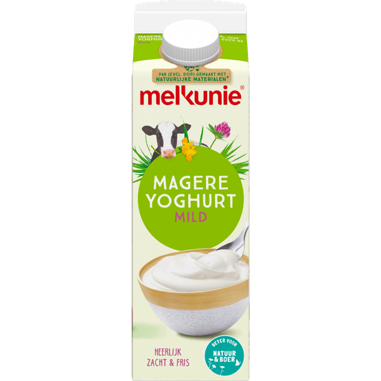 Foto van Melkunie Magere yoghurt mild op witte achtergrond