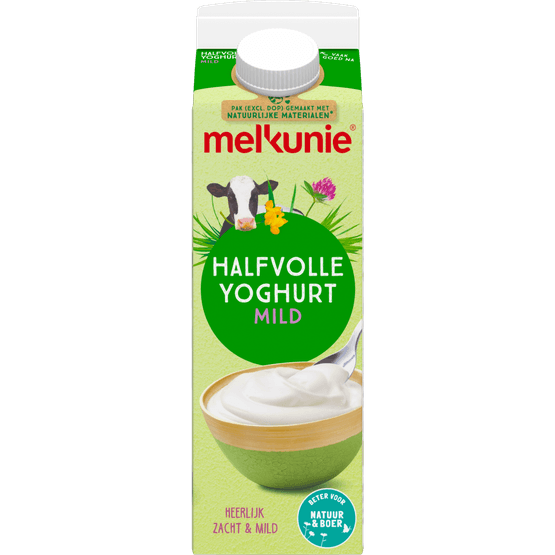 Foto van Melkunie Halfvolle yoghurt mild op witte achtergrond