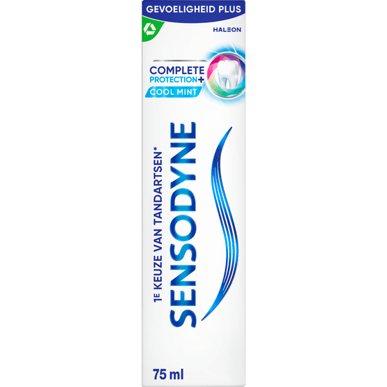 Foto van Sensodyne Tandpasta compl. protect. cool mint op witte achtergrond