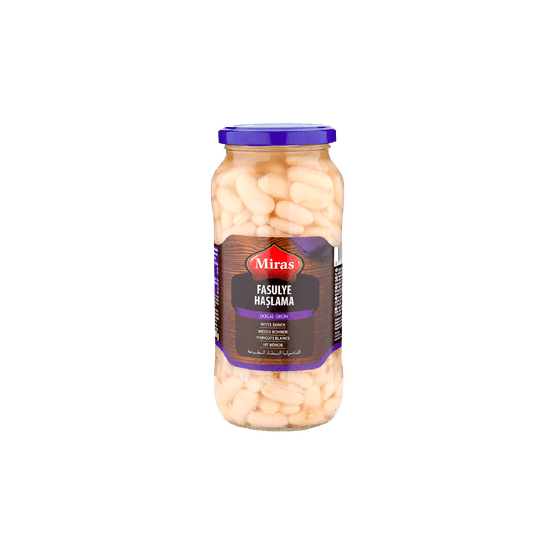 Foto van Miras Witte bonen op witte achtergrond