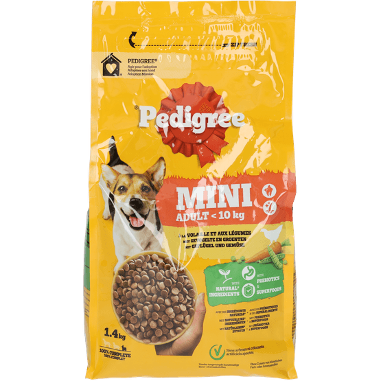 Foto van Pedigree Hondenvoer adult mini gevogelte en groente op witte achtergrond