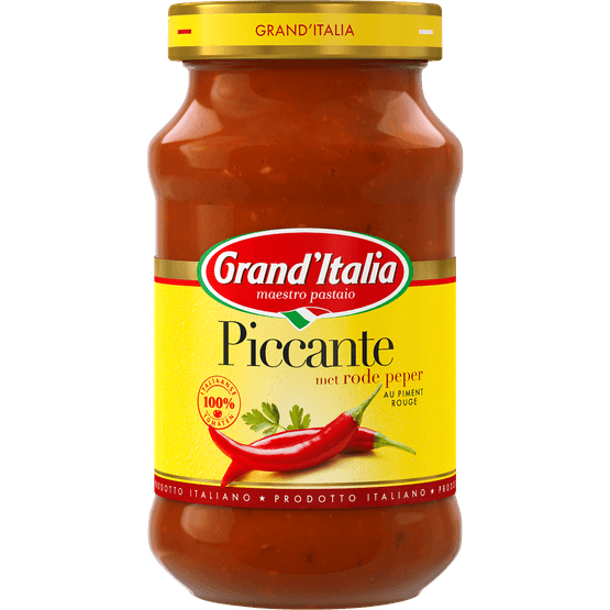 Foto van Grand'Italia Pastasaus piccante op witte achtergrond