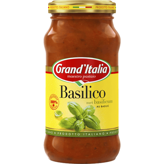 Foto van Grand'Italia Pastasaus basilico op witte achtergrond