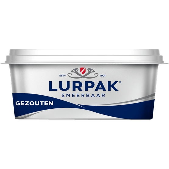 Foto van Lurpak Smeerbare boter gezouten op witte achtergrond