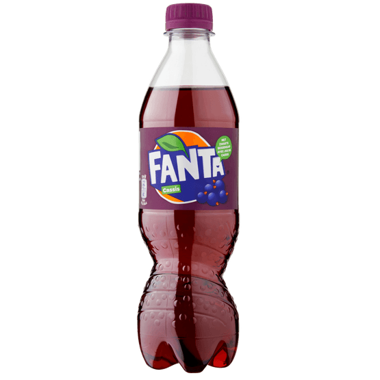 Foto van Fanta Cassis op witte achtergrond