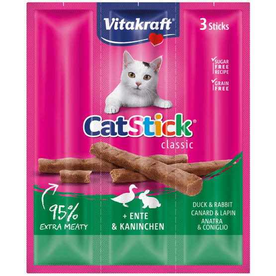 Foto van Vitakraft Kattensnacks stick mini eend-konijn op witte achtergrond
