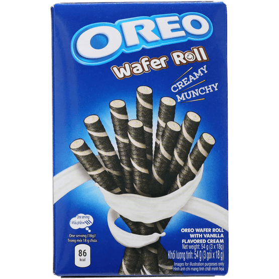 Foto van Oreo Vanilla wafer rolls op witte achtergrond
