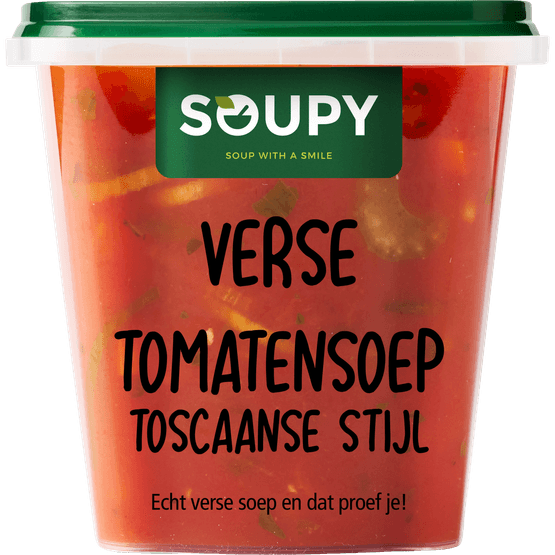 Foto van Soupy Verse toscaanse tomatensoep op witte achtergrond