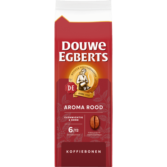 Foto van Douwe Egberts Aroma Rood koffiebonen op witte achtergrond