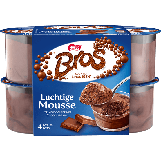 Foto van Nestlé Bros melkchocolade mousse op witte achtergrond