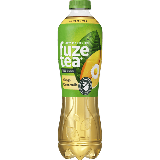 Foto van Fuze tea Ice tea green mango-chamomile op witte achtergrond
