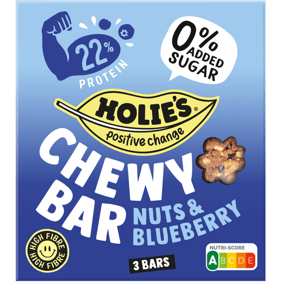 Foto van Holie's Chewy bar nuts & blueberry 3 st. op witte achtergrond