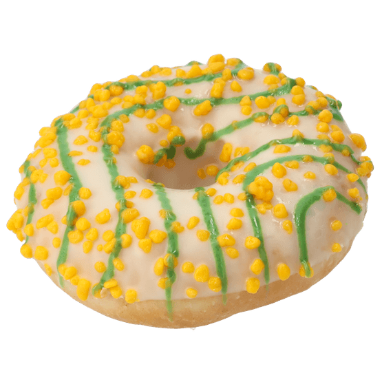 Foto van Vers Lente donut met mango vulling op witte achtergrond