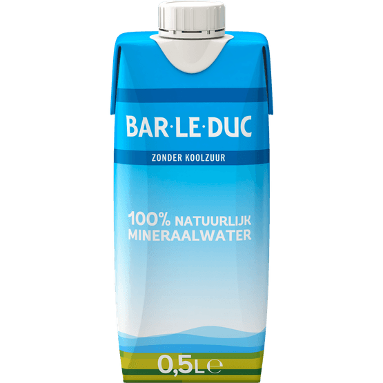Foto van Bar le Duc Mineraalwater zonder koolzuur op witte achtergrond