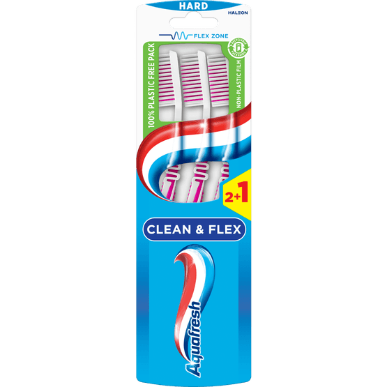 Foto van Aquafresh Tandenborstel clean & flex hard 2+1 op witte achtergrond